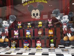 -泡泡玛特POPMART(蓝色港湾店)