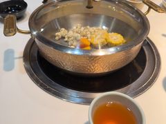 -洪氏嗨捞·猪肚鸡火锅(阳光天地店)