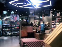 -盒马鲜生(首义店)