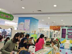 -孩子王童乐园(唐山万达广场店)
