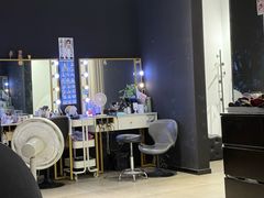 -白衬衫照相馆(五彩店)