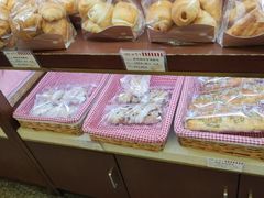 -红宝石·鲜奶小方·海派西点房(控江店)