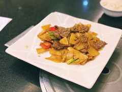 酸笋炒牛肉-美极鲜食坊(宝安南路店)