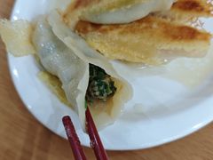 -鲜鲜锅贴(荆山路店)