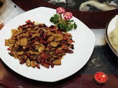 -蔼若春.传承三十年云南菜(金碧公园店)