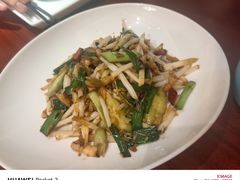 -魏铭鱼头捞饭(晋阳路店)