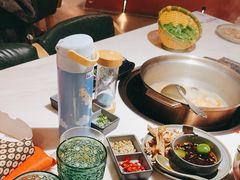-喃喃椰·糟粕醋·椰子鸡火锅(七堡花园店)