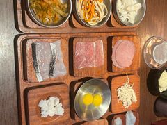 -银米·云南传统过桥米线(双廊黑金冠店)