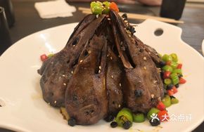 Spicy Duck Head in Dry Pot