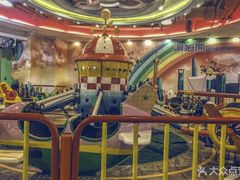 -汤姆熊欢乐世界·史莱姆怪兽(正大店)