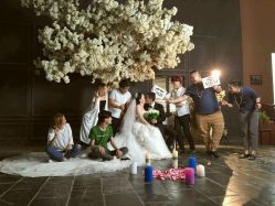 点击看大图 -完美新娘婚纱摄影