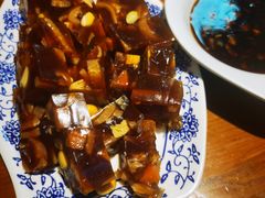 -老天桥酱肉烧饼夹肘子(天桥店)
