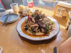 -金莹丸子汤清真(朝外SOHO店)