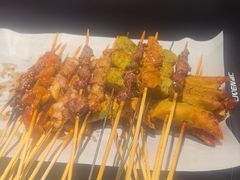 -粟氏天府·东北烧烤(长安街店)