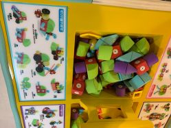 -多多淘儿童体验中心(重庆来福士店)