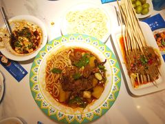 -楼兰古丽·新疆拌面·清真(华阳城店)