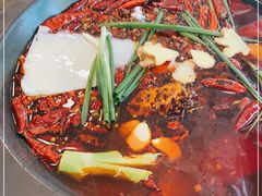 -黄潇洒老火锅(九眼桥宏济巷店)