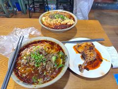 -丁丁猫重庆小面(徐州路店)