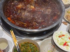 -肖肖酸萝卜鱼火锅(总店)