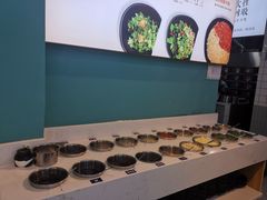 自助调料区-屋头串串(龙潭寺店)