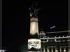 -人民防洪胜利纪念塔