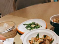 -浅深(世茂滨江精品店)