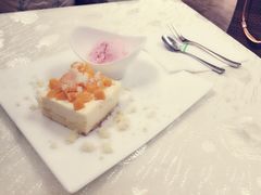 燕庭燕窝下午茶(南京西路店)-燕庭·纯燕窝·甜品下午茶(南京西路店)