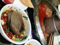 -佬土鹅肠火锅(中建大观店)