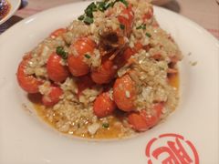 -肥肥虾庄·金牌油焖大虾(汉街SKP店)