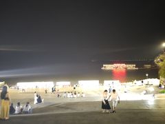 -巴陵广场