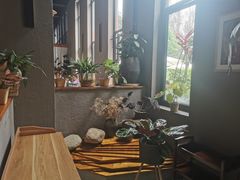 -墨居上隐·院子里火锅(峨眉店)