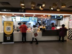 门面-麦当劳(中山公园龙之梦店)