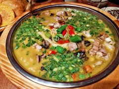 -老滇山寨•云南特色菜•地方菜•民族风情歌舞表演(金碧店)