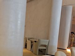 -涨巢·潮玩水疗局