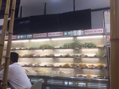 自助取餐区-屋头串串(新街里店)
