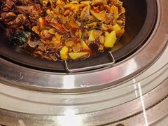 -人民公社铁锅炖·东北菜(卫国道店)