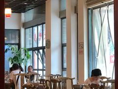 大堂-老字号敖鸡肉