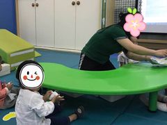 -乐融婴幼儿成长中心(四季青校区)