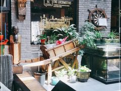 -苹果树下艺术餐厅(宋庄店)