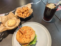黄金三脆多汁鸡堡-必胜客(天鹅湖万达店)