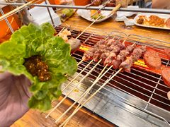 -哈尔滨小酒馆·鲜肉现穿自助烧烤(康新花园店)