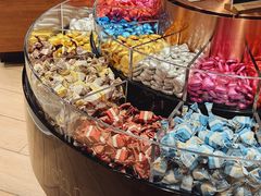 -Laderach 莱德拉(上海环贸iapm店)