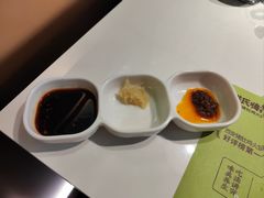 -洪氏嗨捞·广东猪肚鸡·椰子鸡火锅(西咸万象城店)