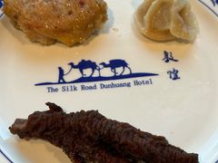 -敦煌山庄摘星阁