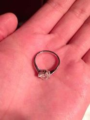 -威德钻石-克拉钻大本营(南京东路店)