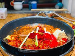 -四小区火锅·巷子里的重庆火锅(花照壁店)