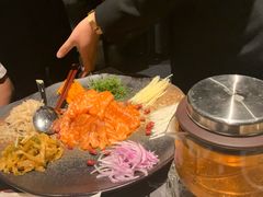 捞起三文鱼-小炳胜(卓悦中心店)