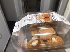 特色冰淇淋泡芙-金色麦甜糕点(面包.蛋糕.华苑店)