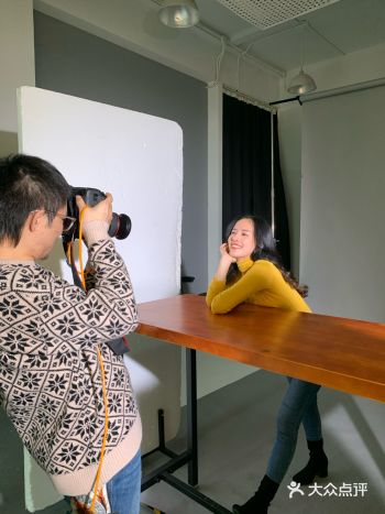 肖尔肖像摄影工作室拍摄现场
