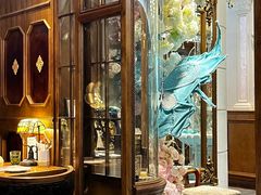 -秘密旅行Bonjour(黑金冠 江南西店)
